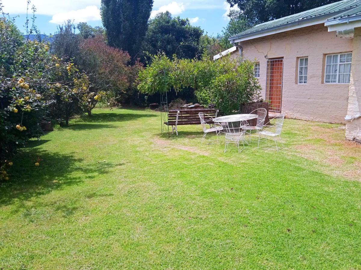 Rheola'S Guest Cottage Harrismith Esterno foto